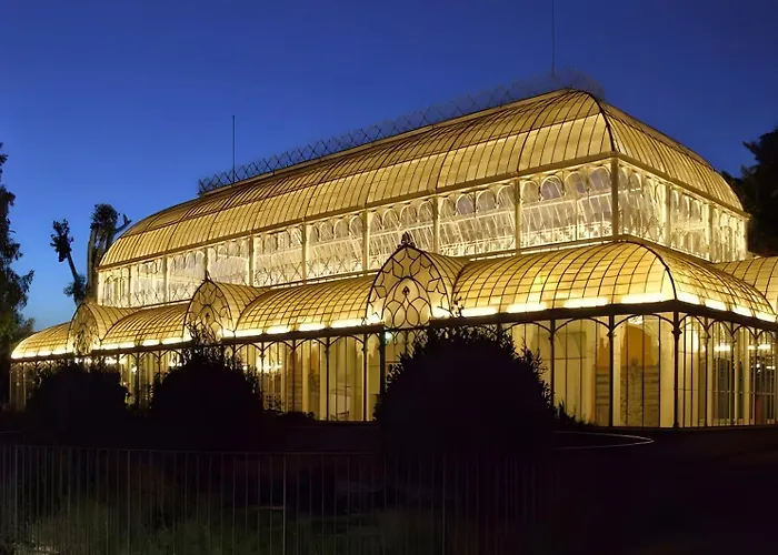 Classic Florentine Flat With Garden
