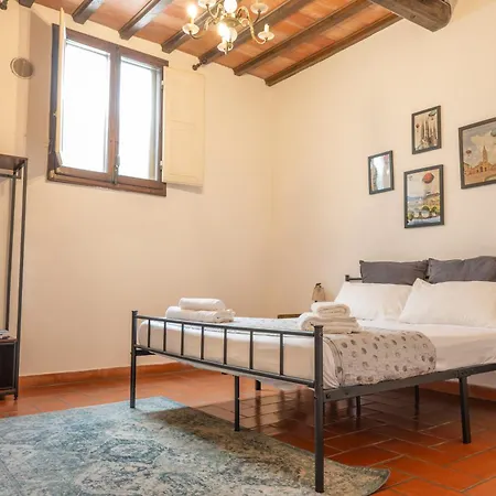 Σπίτι διακοπών Classic Florentine Flat With Garden Φλωρεντία