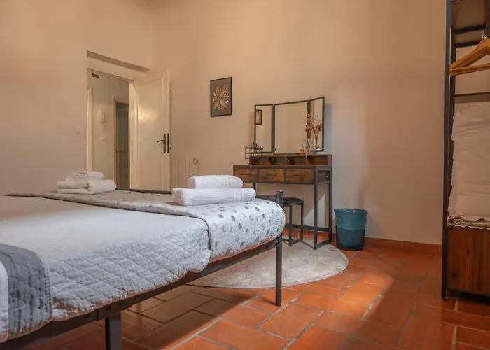 Classic Florentine Flat With Garden Holiday home *